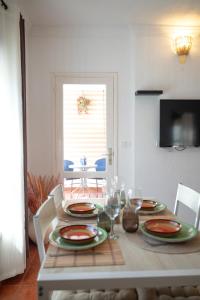 los cristianos pool & sun apartment