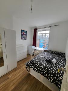 Marvellous property for 8 people in Battersea - Zone 1, 3 min walking from the main Station