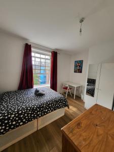 Marvellous property for 8 people in Battersea - Zone 1, 3 min walking from the main Station