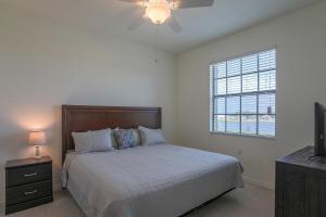 Chic 3 BR condo With Golf Course Views - Heavenly Daze