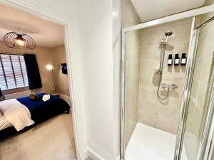 Luxury 2 beds, en suite & garden
