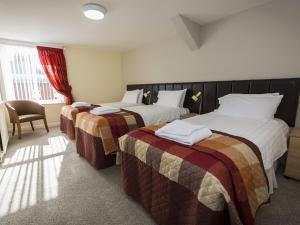 Triple Room room in The Golf Hotel