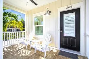 Charming Key West style cottage in downtown Bradenton - Key Lime Cottage - 埃伦顿