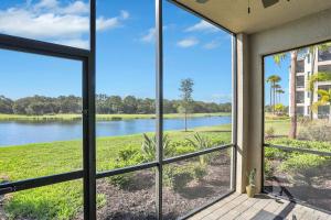 Gorgeous lakefront 2BR condo - Lakewood National Golf Club - Lake Daze