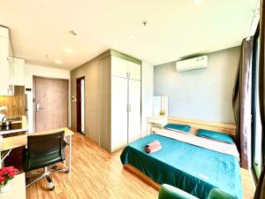 Lux Studio, Center Position, Quick To Airport, Next to Marriott And Nation Convention Centre
