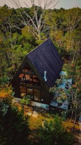 Lokal Chalet - Modern Cabin in the NJ Pine Barrens