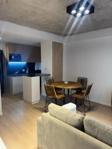 Palermo Soho, Hermoso, Luminoso, Cálido Departamento