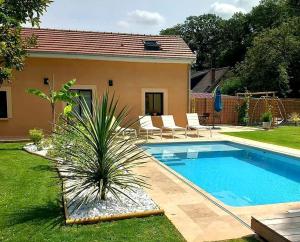 Maisons avec piscine et sauna près de Paris & Giverny