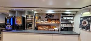 Hotels Fasthotel Roissy - Saint-Witz : photos des chambres