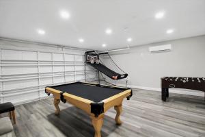 Private pool home with game room - Shaker of Salt