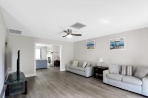 Private pool home with game room - Shaker of Salt