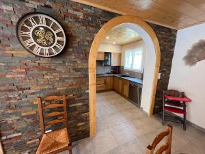 Maisons de vacances Gite Mija : Maison 4 Chambres