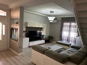 HENRIS APARTAMENT