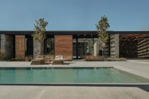 Barefoot Luxury Eressos Apartments - 斯卡拉埃雷索