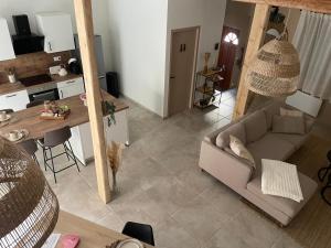 Loveroom La Villa Lova avec spa privé et pièce secrète