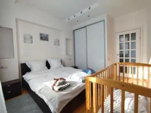 V&V Apartments Dzelzavas - أدازي