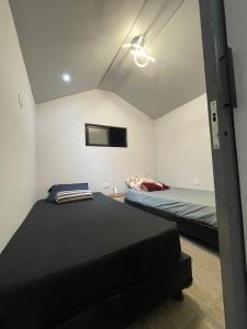 la Escondida de 2 alcobas Laurles estadio duplex