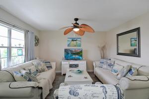 2 BR second story condo close to beaches