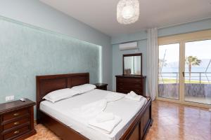 Azure Bliss Seaview Vlore-KeAn Apartment