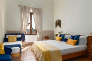 RosaM Suite - Via Veneto 15 min walk from Spanish Steps Top Floor Luxury Apartment