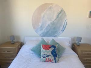 Coastal Views-2 bedroom, 2 bathroom flat in Southbourne with balcony and panoramic sea views