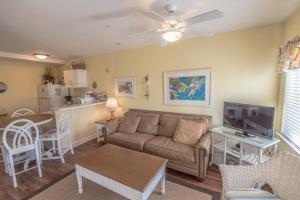 Inn at Gulf Place #311 - Sunshine in the Inn