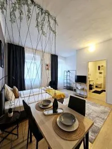 Bird Home Room 8 - Reichersdorf