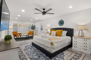 Peaceful Palm - Farmhouse Chic with Pool & Games