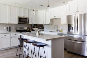 Casa del Sol - Stylish Oasis Office Firepit BBQ