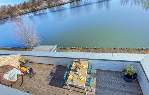 1 Bedroom Awesome Apartment In Tossens