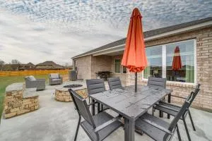 14 Mi to Tulsa Home with Patio in Broken Arrow - بروكن أرو