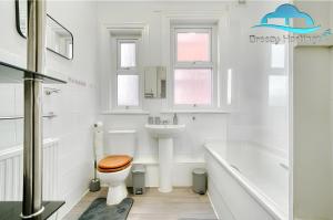 Charming Stay Near Old Trafford