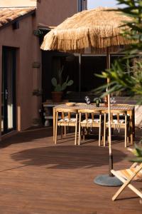 Domaine Loiseau Bleu, MerSea house at 10m from the Sea, Sainte-Maxime