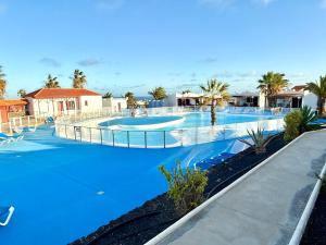 Encantador bungalow con vistas a la piscina