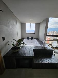 2404 Luxurious apartment with Jacuzzi