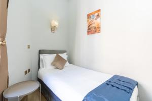 Portafortuna GUESTHOUSE - close to COLOSSEUM