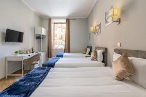 Portafortuna GUESTHOUSE - close to COLOSSEUM