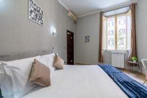 Portafortuna GUESTHOUSE - close to COLOSSEUM