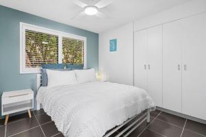 Caribbean Unit 4, 12 Mahia Tce, Kings Beach