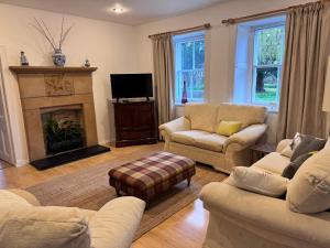 19th century 5-bedroom villa with free private parking