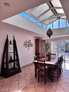 19th century 5-bedroom villa with free private parking