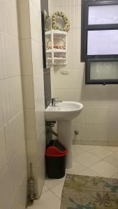 شالية 3 غرف - بقرية نيس 4 - الساحل الشمالي