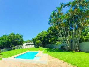 Tranquil Coastal Home with Pool Family-Friendly Stay - 乌旺戈海滩