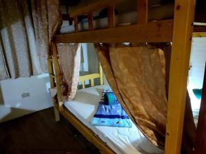 AlonaBeach Tourist Inn