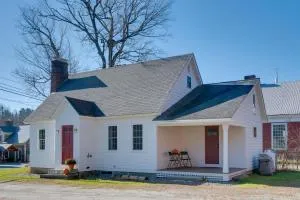 Charming Farmhouse Walk to Village and Trails! - Granby