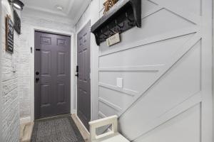 Park Place Private Studio One Mile to the Beach
