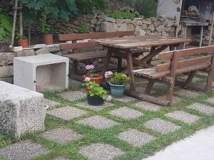 Apartments with parking space Makarska - 6768