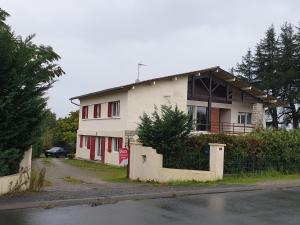 Appartements Grand T3 renove - Calme Jardin Parking Wifi proche DAX : photos des chambres