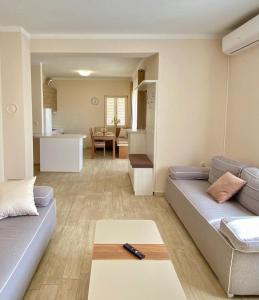 Apartments with parking space Starigrad, Paklenica - 12939