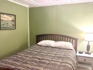 Walkable near downtown 1 Bedroom